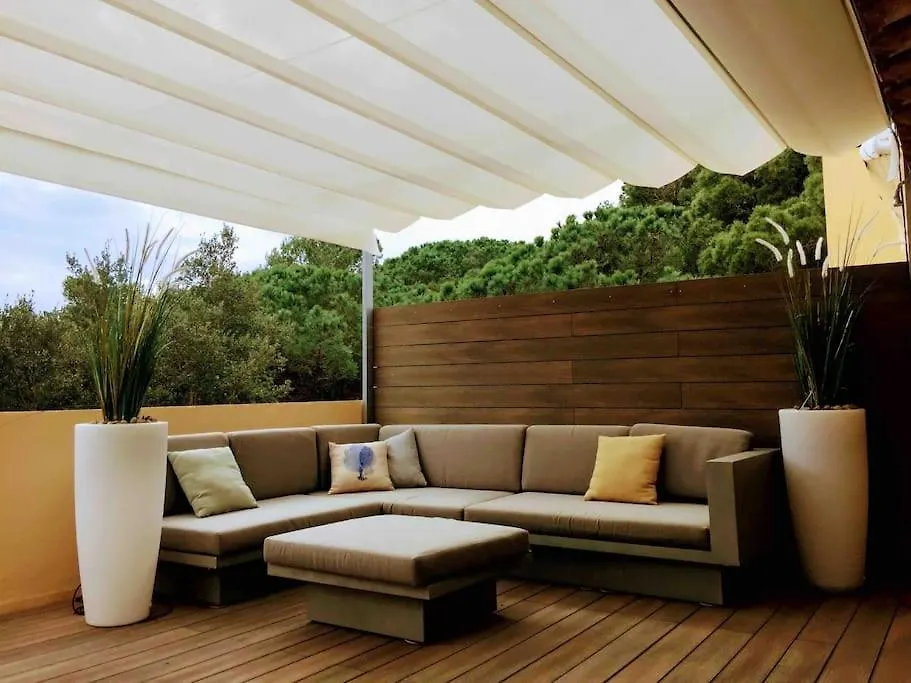2 Story, 5 Bedroom, 3 Bath Flat, Steps From The Beach & Cliff Walk يافرانتْسْ 0*,